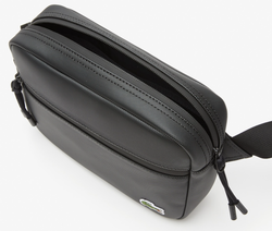 Sacoche homme Lacoste en petit piqu noir NH4046LV 000 www.solene-maroquinerie.fr