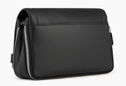 PETIT SAC BANDOULIERE LE TANNEUR SIMONE EN CUIR GRAIN NOIR TMON1200N01 www.solene-maroquinerie.fr