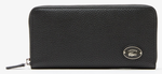 Portefeuille zippé femme Lacoste avec plaque métallique noir NF3937GZ 000 www.solene-maroquinerie.fr
