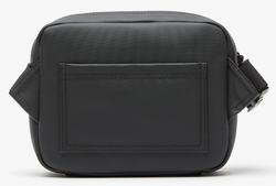 Sacoche homme Lacoste en petit piqu noir NH4046LV 000 www.solene-maroquinerie.fr
