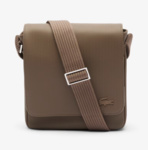 SACOCHE A RABAT MEN&#039;S CLASSIC LACOSTE MOREL NH4423HC Q80 www.solene-maroquinerie.fr