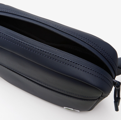 Sacoche homme Lacoste en petit piqu noir NH4046LV B88 www.solene-maroquinerie.fr