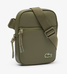 PETITE SACOCHE PLATE LACOSTE LCST IVY GREEN NH3307LV N62 www.solene-maroquinerie.fr