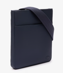SACOCHE PLATE MEN'S CLASSIC LACOSTE MARINE NH4424HC 021 www.solene-maroquinerie.fr