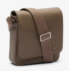 SACOCHE A RABAT MEN'S CLASSIC LACOSTE MOREL NH4423HC Q80 www.solene-maroquinerie.fr