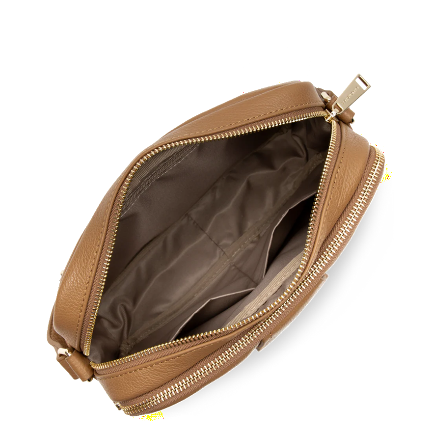 SAC TROTTEUR LANCASTER DUNE CAMEL 529-71 CAMEL www.solene-maroquinerie.fr 4