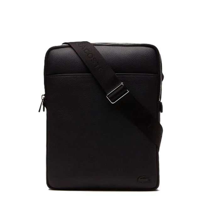 SACOCHE PLATE ZIPPÉE LACOSTE GAEL SIMILICUIR GRAINÉ NH2840GL 000 www.solene-maroquinerie.fr