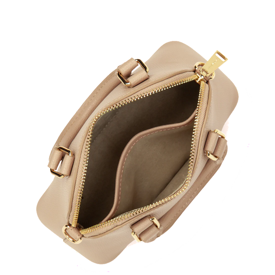PETIT SAC DEMI LUNE LANCASTER SIERRA JIA BEIGE FONCÉ 538-001 BEIGEFONCE www.solene-maroquinerie.fr 4
