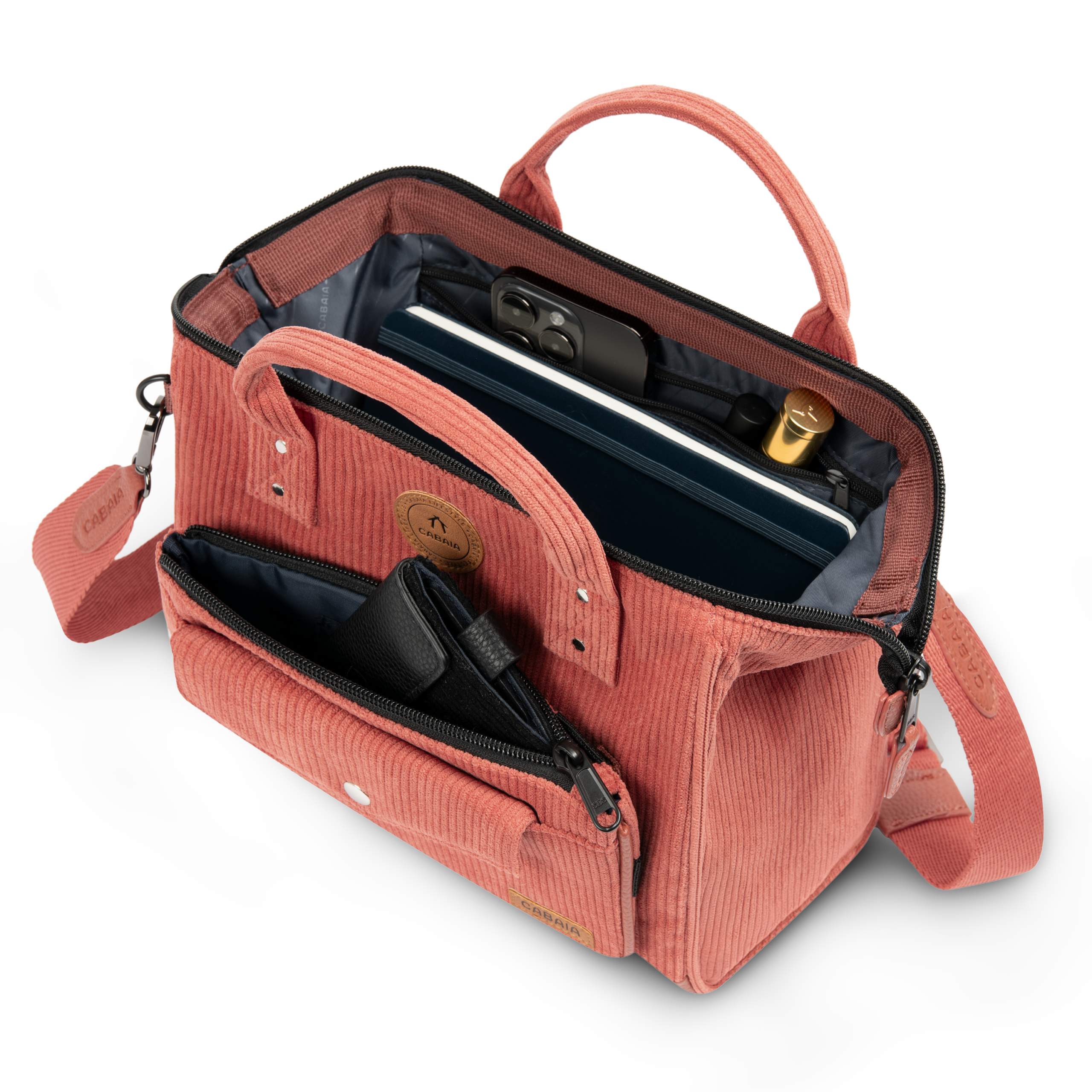 SAC EN BANDOULIERE CROSSBODY ADVENTURER M CABAIA NEWCASTLE www.solene-maroquinerie.fr 4
