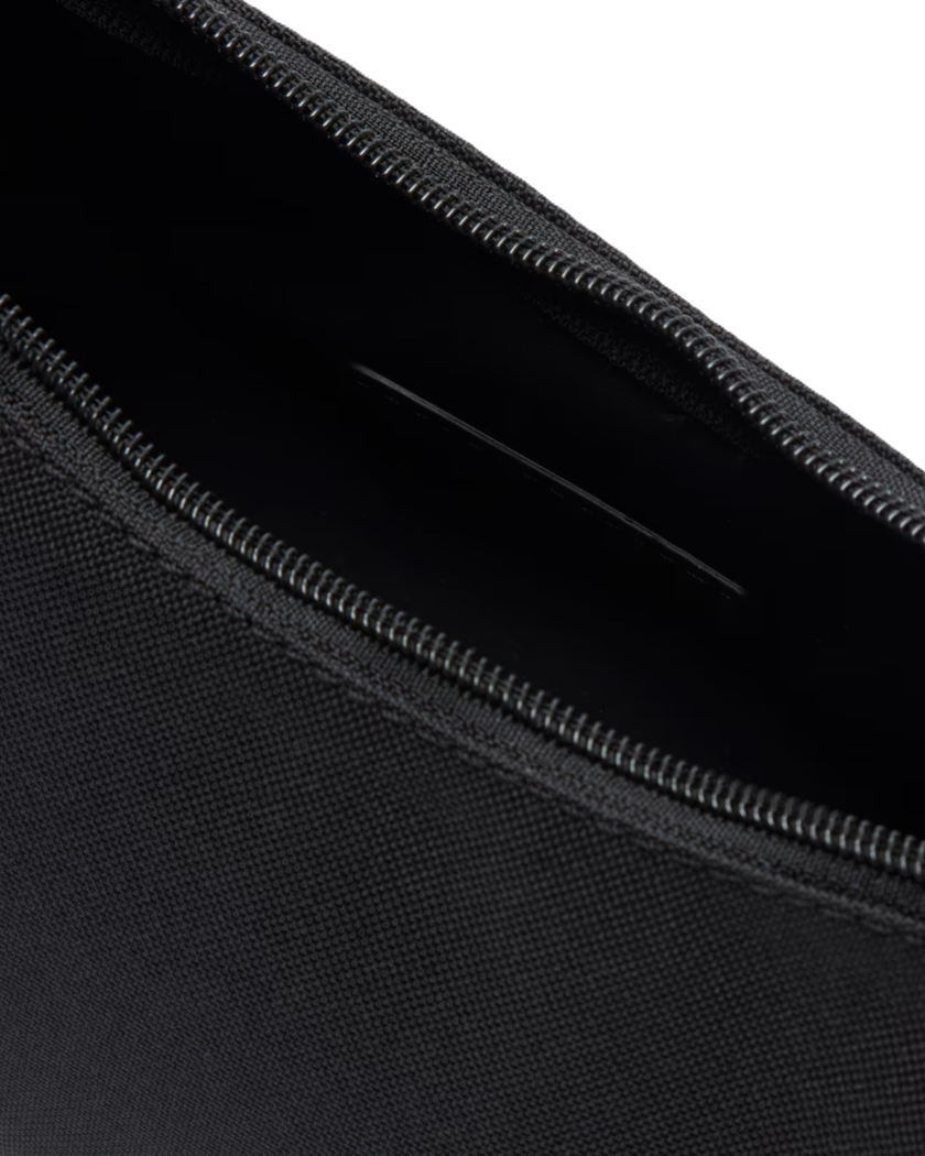 SAC LUNE LACOSTE NEOCROC NOIR NU5091NE www.solene-maroquinerie.fr 4