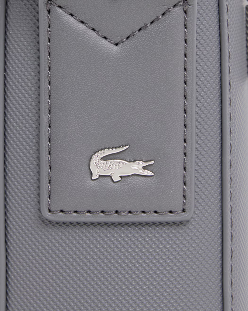 SACOCHE VERTICALE EN PETIT PIQUÉ LACOSTE LANGON CASTELROCK NH5272HW R58 www.solene-maroquinerie.fr 5